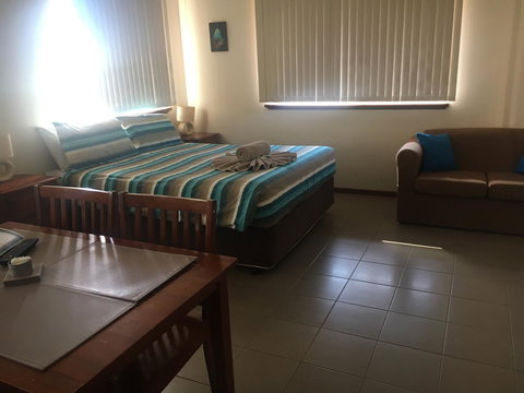 Peoples Park - Accommodation Rockhampton 9