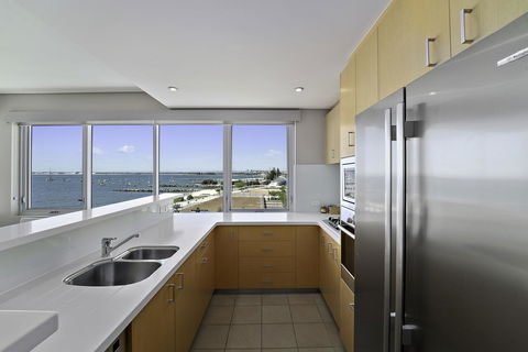 Luxury Suite Bunbury - Accommodation Rockhampton 8
