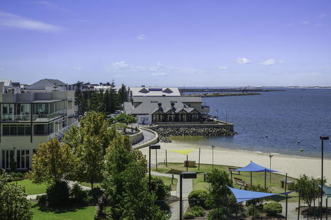 Luxury Suite Bunbury - Accommodation Rockhampton 0