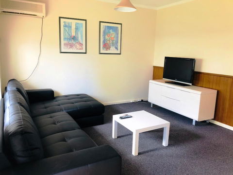 West Beach Lagoon 208 â€“ Great Value! - Accommodation Rockhampton 9