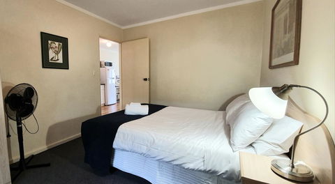 West Beach Lagoon 208 â€“ Great Value! - Accommodation Rockhampton 3