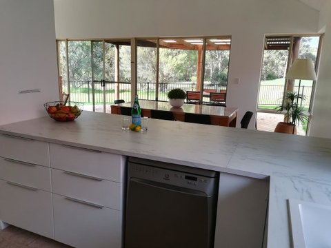 Stableford Cottage Holiday Home Dunsborough - Accommodation Rockhampton 17