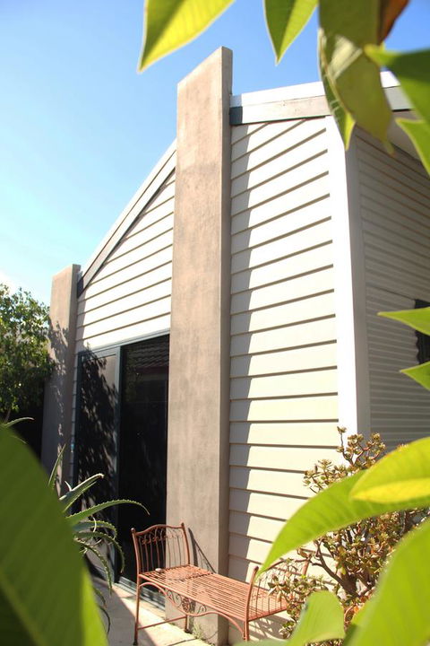 Como Retreat - Two Bedroom Villa - Accommodation Rockhampton 2