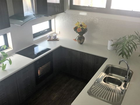 Como Retreat - Two Bedroom Villa - Accommodation Rockhampton 4