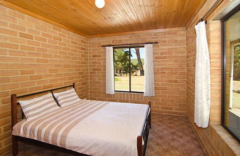 Turner Brook Chalet - Accommodation Rockhampton 9