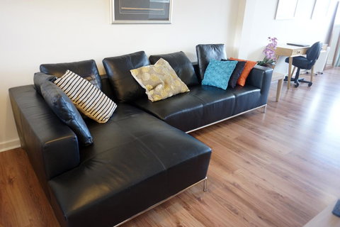 Studio 208 With Ocean Views - Accommodation Rockhampton 10