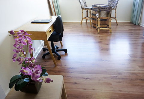 Studio 208 With Ocean Views - Accommodation Rockhampton 7