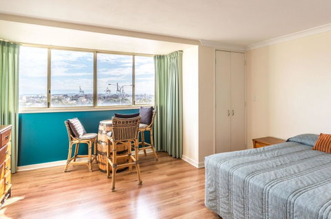 Studio 208 With Ocean Views - Accommodation Rockhampton 0