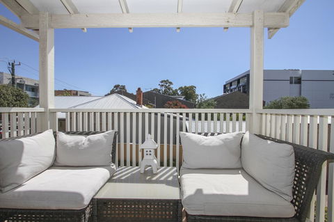 Leederville Townhouse - Accommodation Rockhampton 8