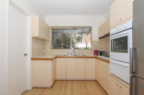 Leederville Townhouse - Accommodation Rockhampton 2