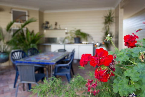 Fremantle Local Beach Studio - Accommodation Rockhampton 4