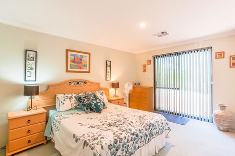 Seatrees Accommodation - Accommodation Rockhampton 7