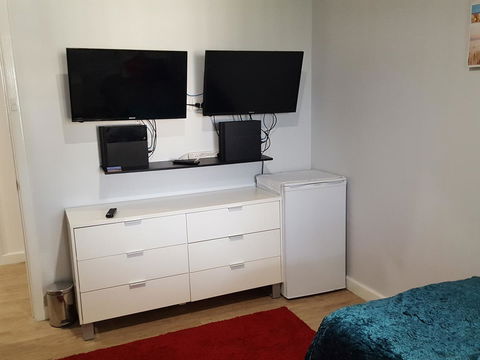 Palm Beach Bed & Breakfast - Accommodation Rockhampton 1