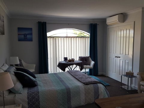 Palm Beach Bed & Breakfast - Accommodation Rockhampton 14
