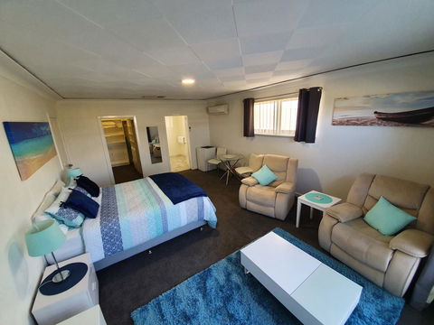 Palm Beach Bed & Breakfast - Accommodation Rockhampton 21