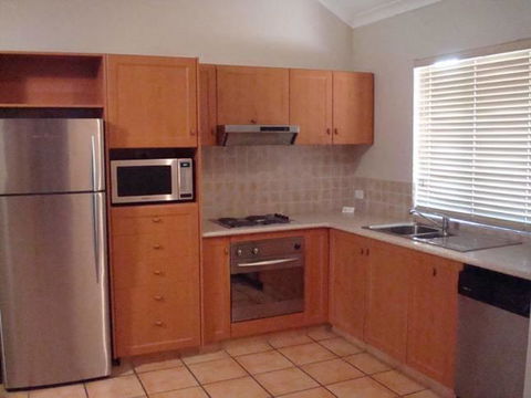 Presidential Bungalow - Accommodation Rockhampton 6