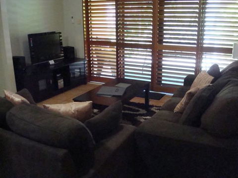 Presidential Bungalow - Accommodation Rockhampton 5
