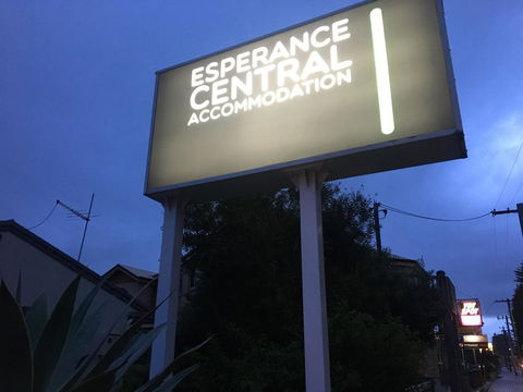 Esperance Central Accommodation - Accommodation Rockhampton 12