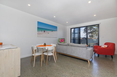 Sunset Place Apartments - Accommodation Rockhampton 22