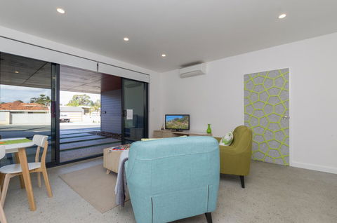 Sunset Place Apartments - Accommodation Rockhampton 29