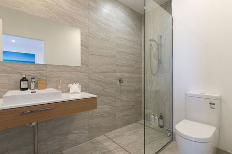 Sunset Place Apartments - Accommodation Rockhampton 12