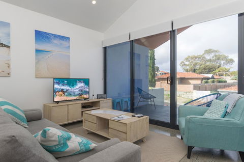 Sunset Place Apartments - Accommodation Rockhampton 42