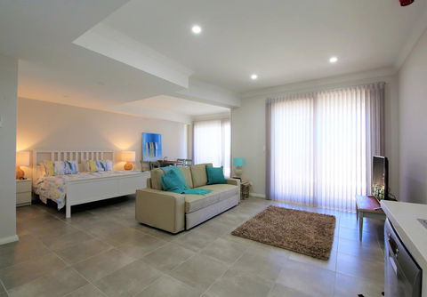 Studio Style Mindarie Marina - Accommodation Rockhampton 4