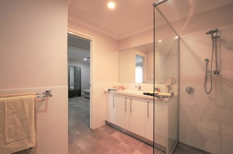 Studio Style Mindarie Marina - Accommodation Rockhampton 6