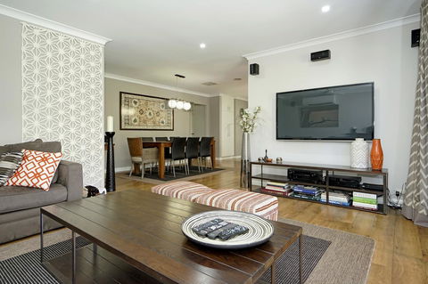 Marcus Villa Booragoon - Accommodation Rockhampton 4