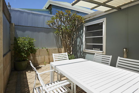 Albany Harbourside Apartments And Houses - Accommodation Rockhampton 5