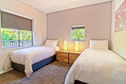 Central Avenue Apartments - Accommodation Rockhampton 12