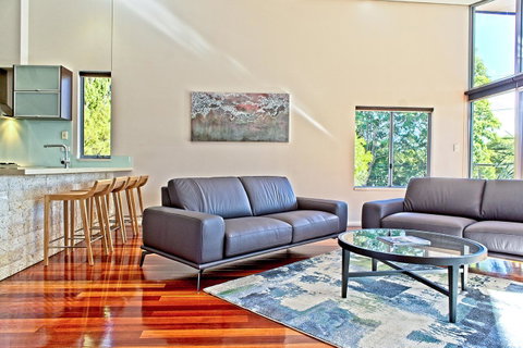 Central Avenue Apartments - Accommodation Rockhampton 2