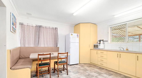 The Bluff Point - Accommodation Rockhampton 1