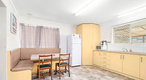 The Bluff Point - Accommodation Rockhampton 0