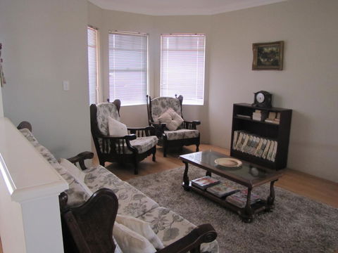 Ocean View Retreat - Accommodation Rockhampton 4