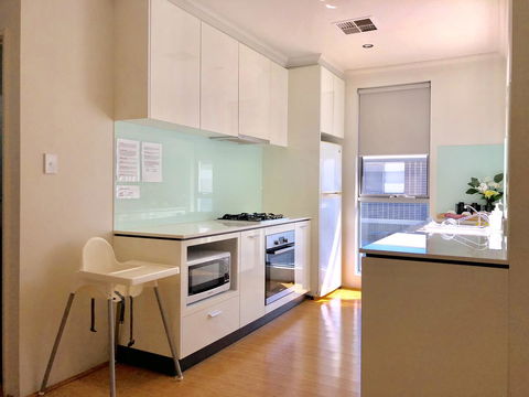 Gerring Court With Free 1 Car Bay Parking - Accommodation Rockhampton 9