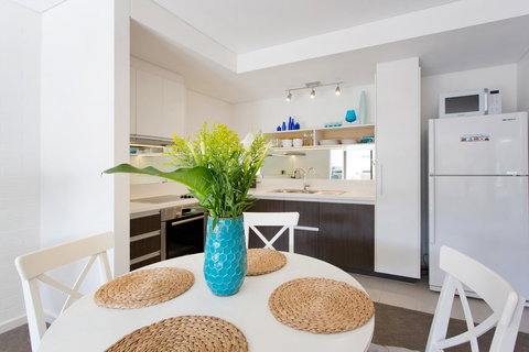 Beachside Living - South Fremantle - Accommodation Rockhampton 12