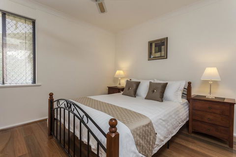Attadale Excutive Villa - Accommodation Rockhampton 5