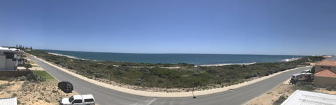 Beach House At SeaScapes.. - Accommodation Rockhampton 33