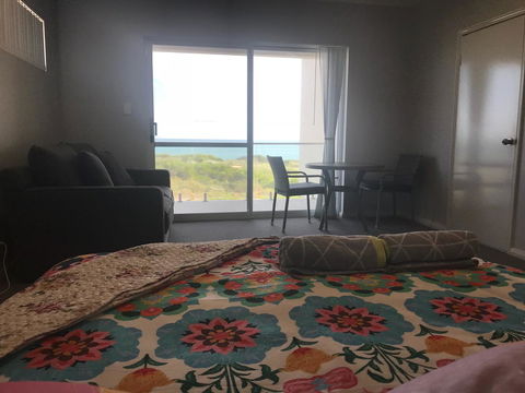 Beach House At SeaScapes.. - Accommodation Rockhampton 13