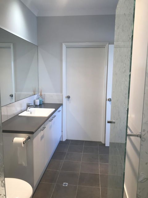 Beach House At SeaScapes.. - Accommodation Rockhampton 22