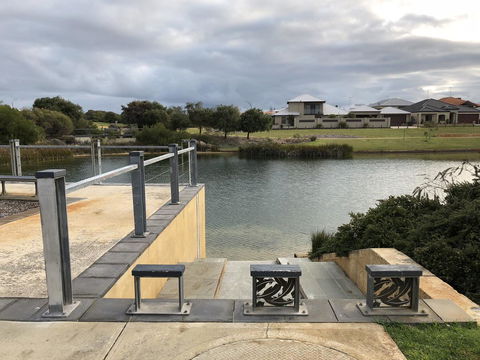 Beach House At SeaScapes.. - Accommodation Rockhampton 2