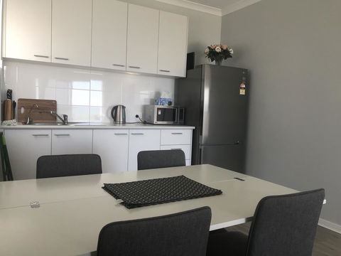 Beach House At SeaScapes.. - Accommodation Rockhampton 21