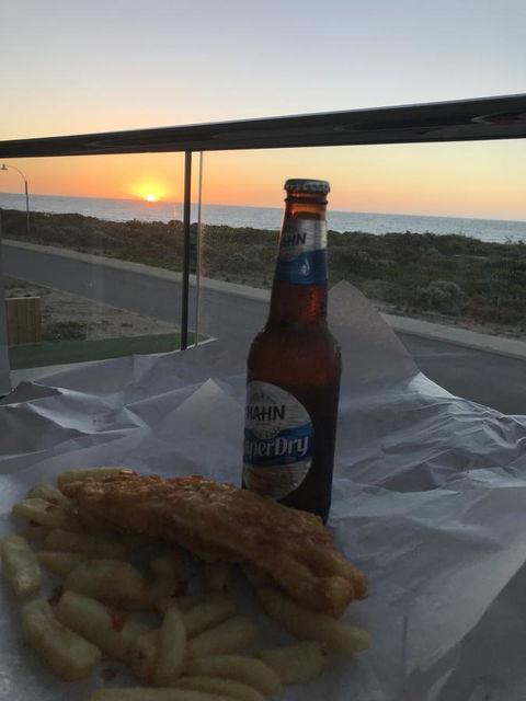 Beach House At SeaScapes.. - Accommodation Rockhampton 16