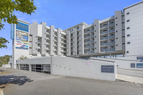 508 Stupendous Sunsets & Views Pool Gym Parking - Accommodation Rockhampton 36