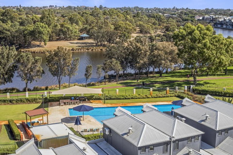 508 Stupendous Sunsets & Views Pool Gym Parking - Accommodation Rockhampton 28
