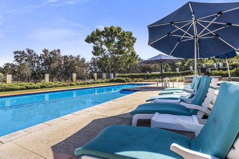 508 Stupendous Sunsets & Views Pool Gym Parking - Accommodation Rockhampton 29