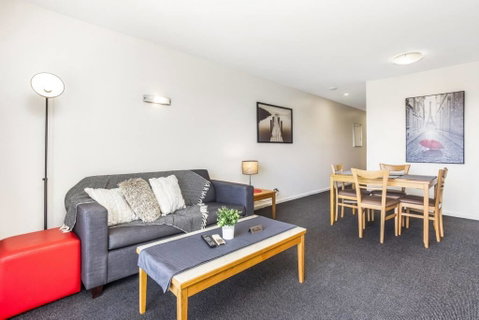 508 Stupendous Sunsets & Views Pool Gym Parking - Accommodation Rockhampton 40