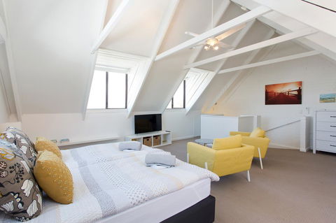 Monument Hill Townhouse - Fremantle - Accommodation Rockhampton 3