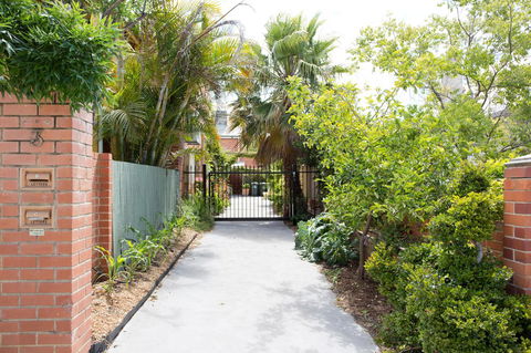 Monument Hill Townhouse - Fremantle - Accommodation Rockhampton 26